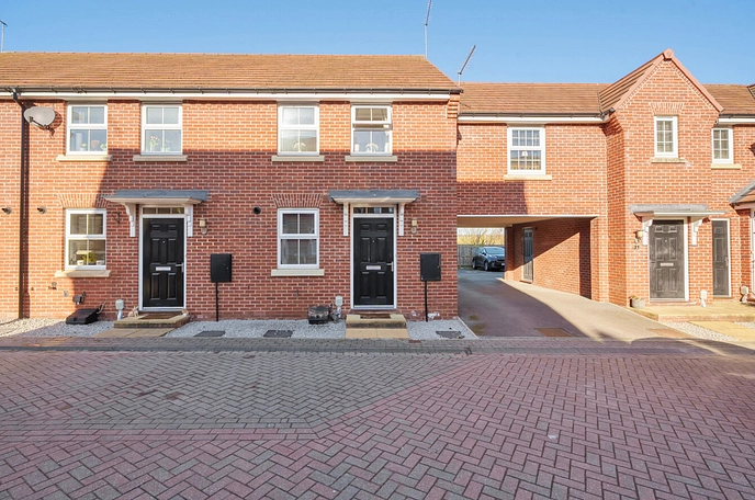 2 bedroom terraced house for sale