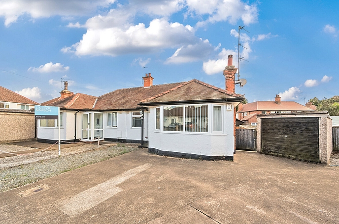3 bedroom semi-detached bungalow for sale