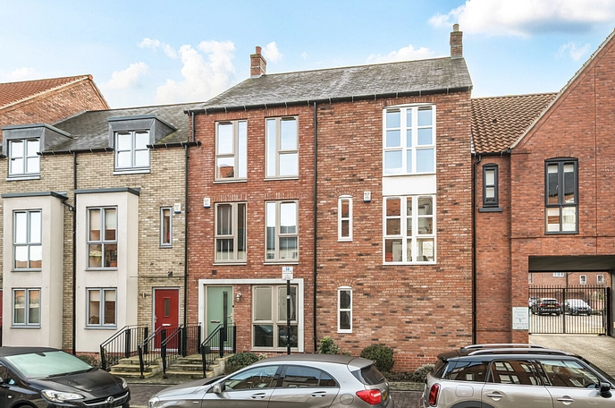 2 bedroom apartment for sale