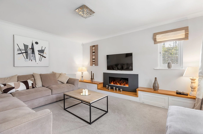 4 bedroom  detached house for sale