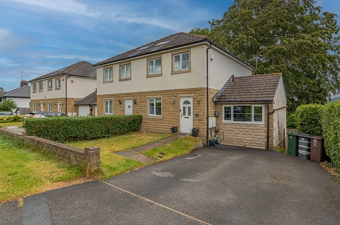 5 bedroom house for sale