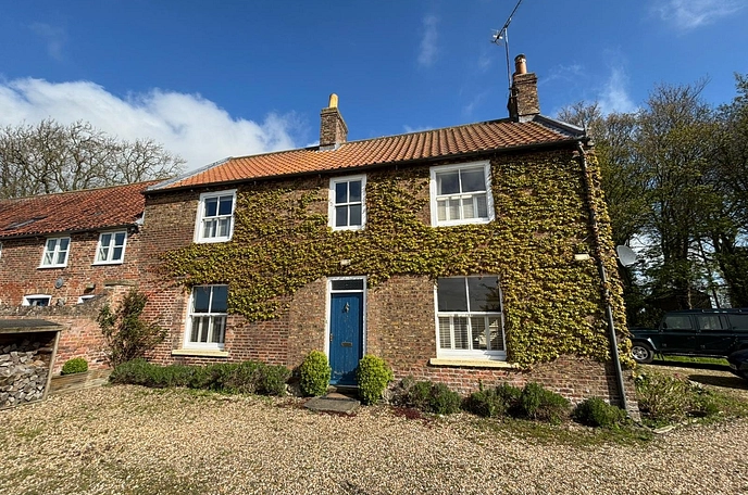 5 bedroom  detached house to rent