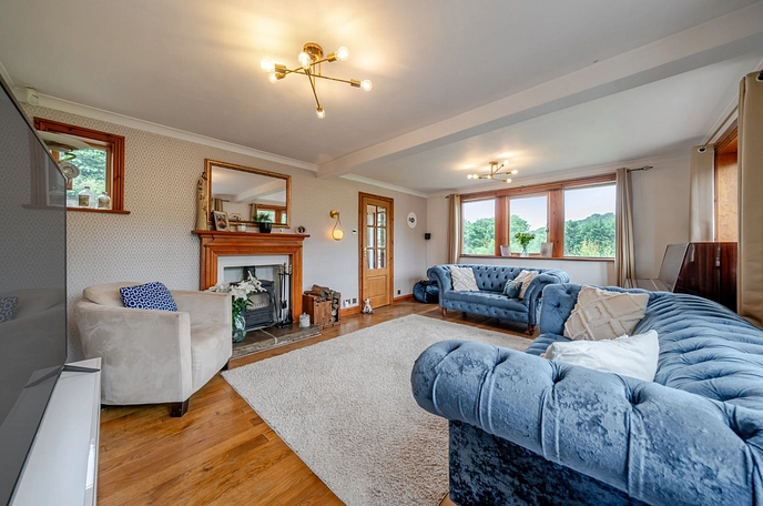 4 bedroom  detached house for sale