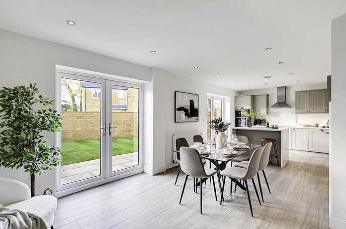 4 bedroom  detached house for sale