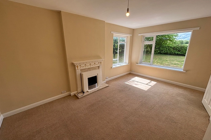 4 bedroom  detached house to rent
