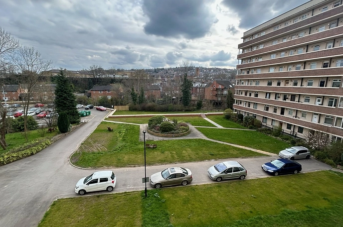 2 bedroom apartment to rent