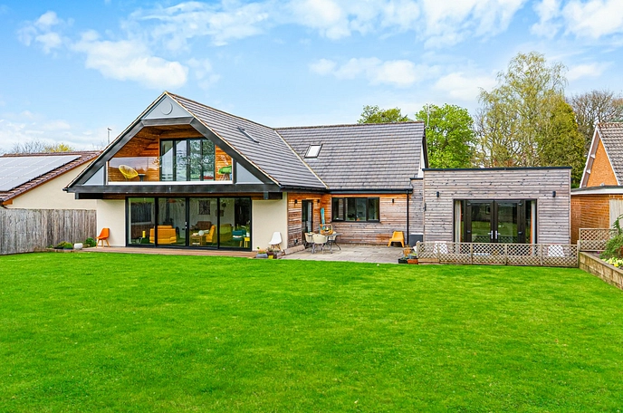 5 bedroom house for sale