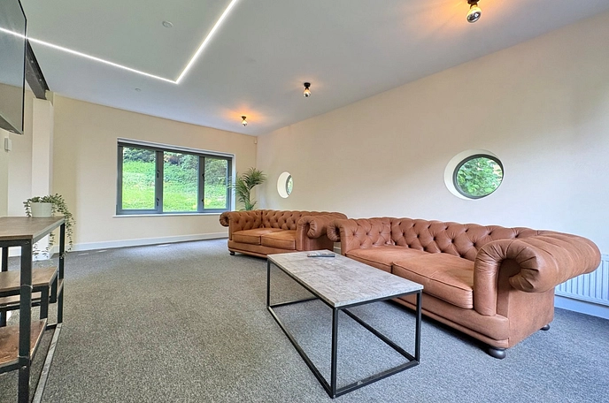 4 bedroom detached house to rent