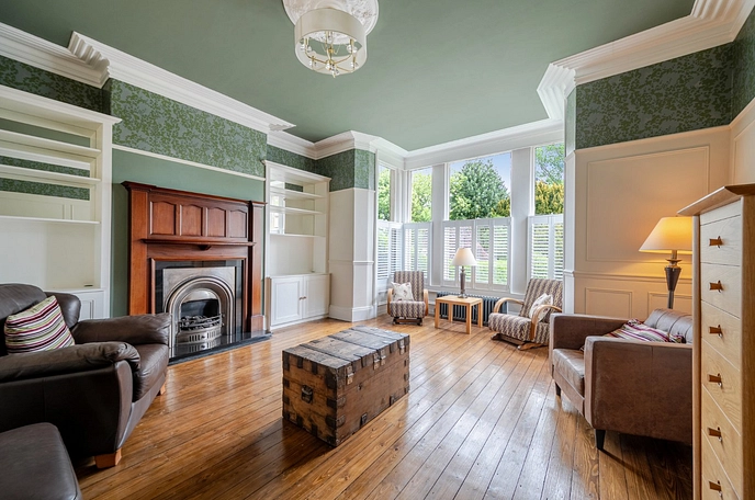 5 bedroom house to rent