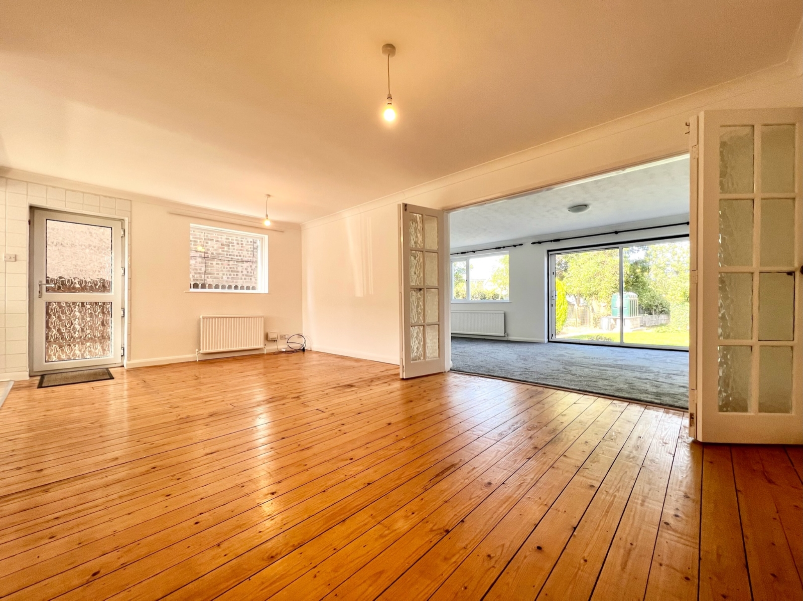 3 bedroom  semi-detached house to rent