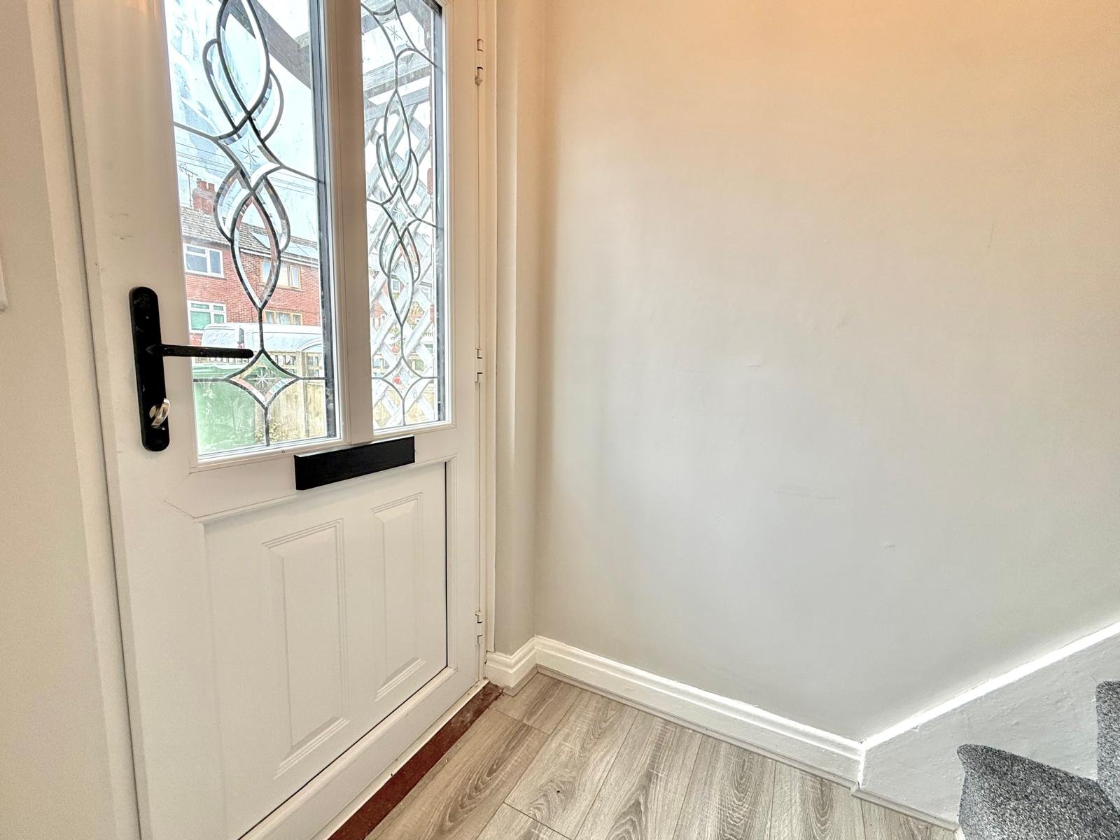 3 bedroom  semi-detached house to rent