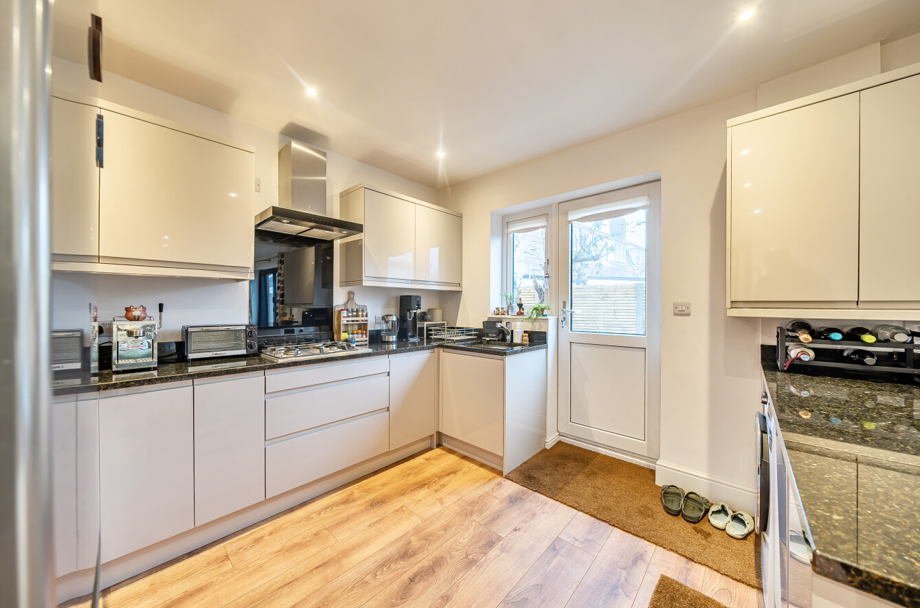 4 bedroom  semi-detached house for sale