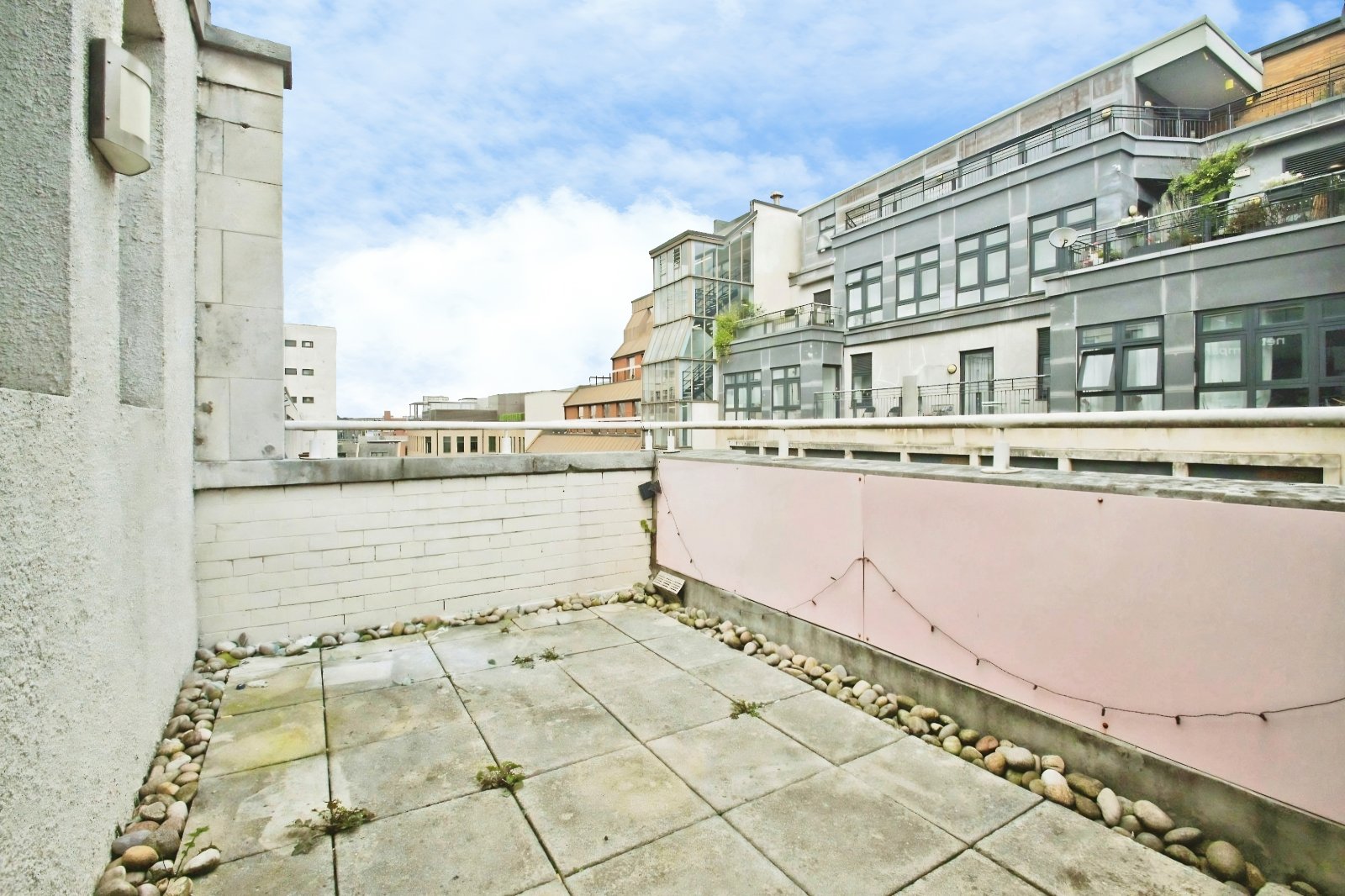 2 bedroom apartment to rent