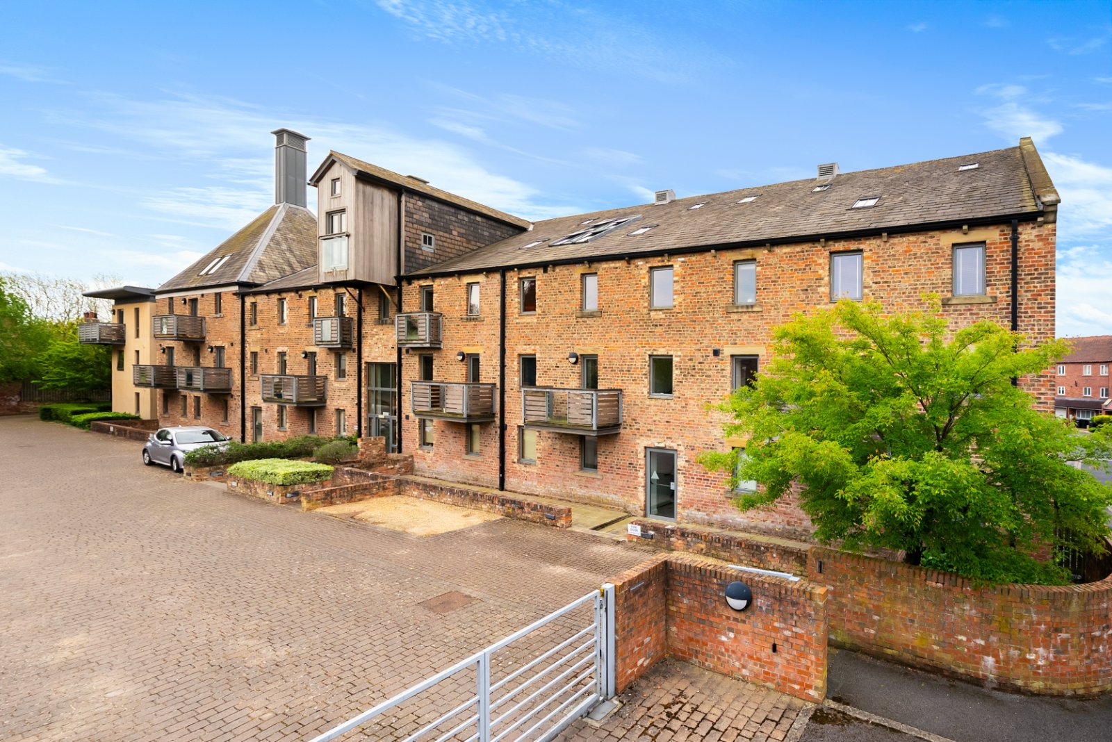 2 bedroom apartment to rent