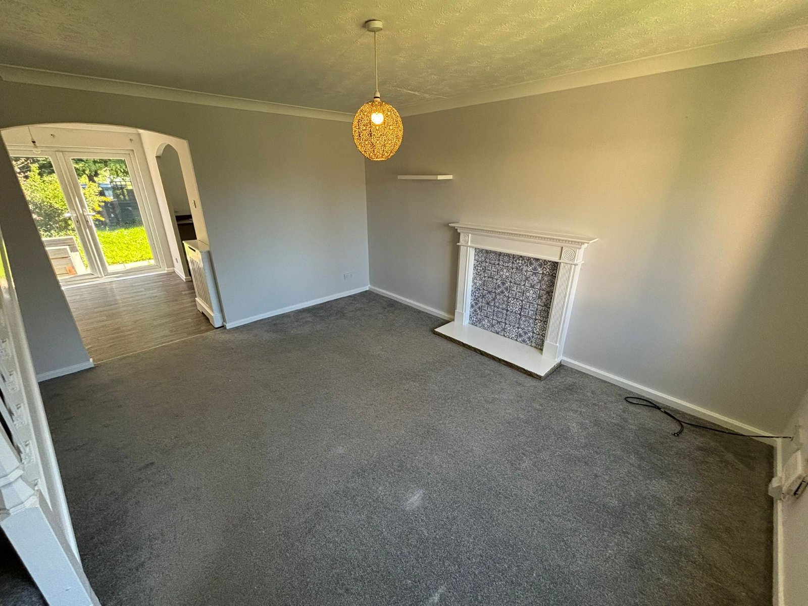 3 bedroom  semi-detached house to rent