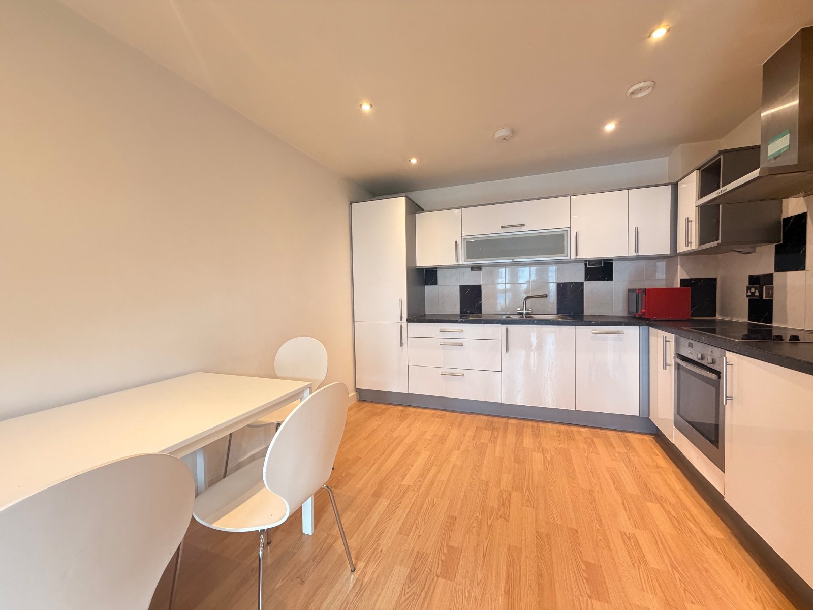 2 bedroom apartment to rent