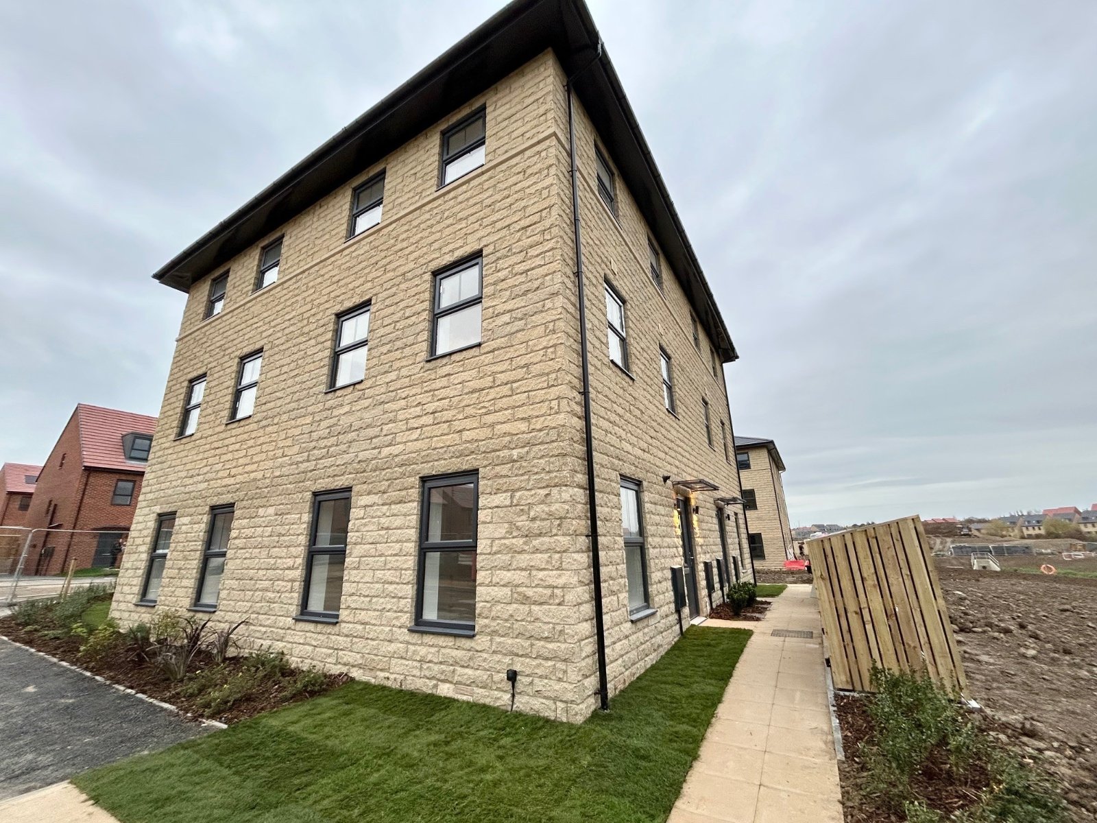 2 bedroom house to rent