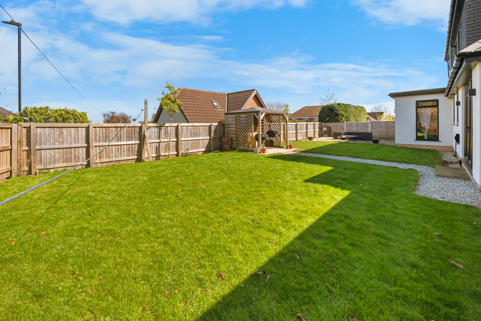 4 bedroom  detached house for sale