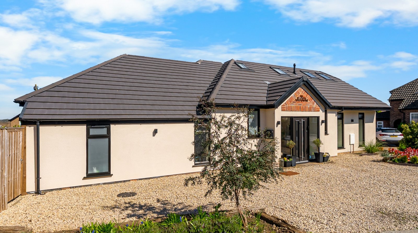 4 bedroom  detached house for sale