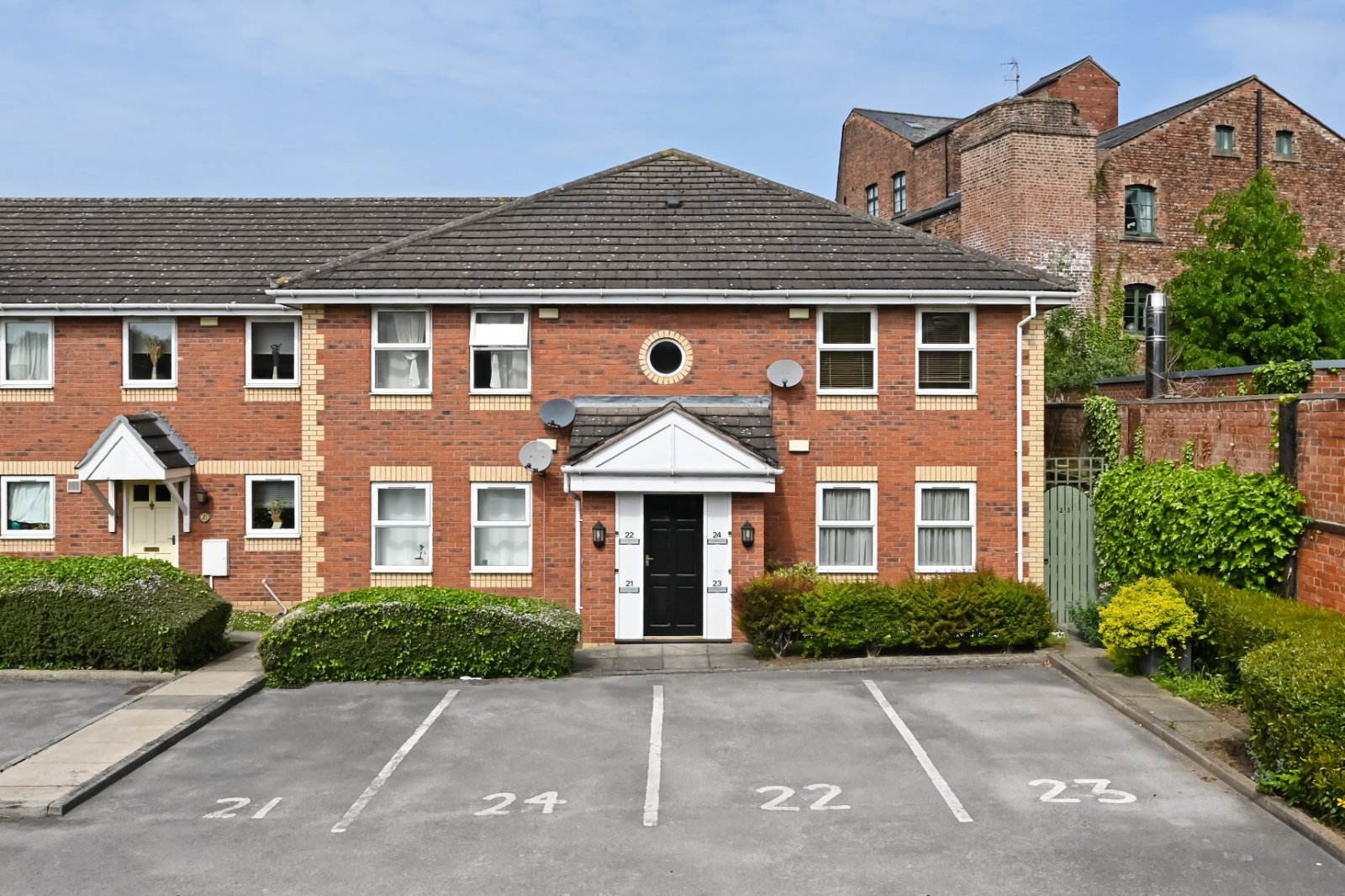 2 bedroom apartment for sale