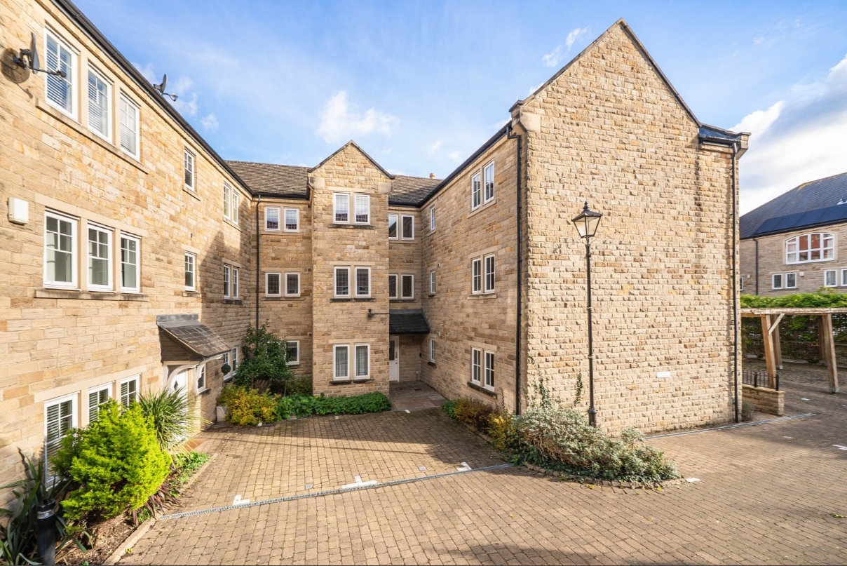 2 bedroom apartment to rent